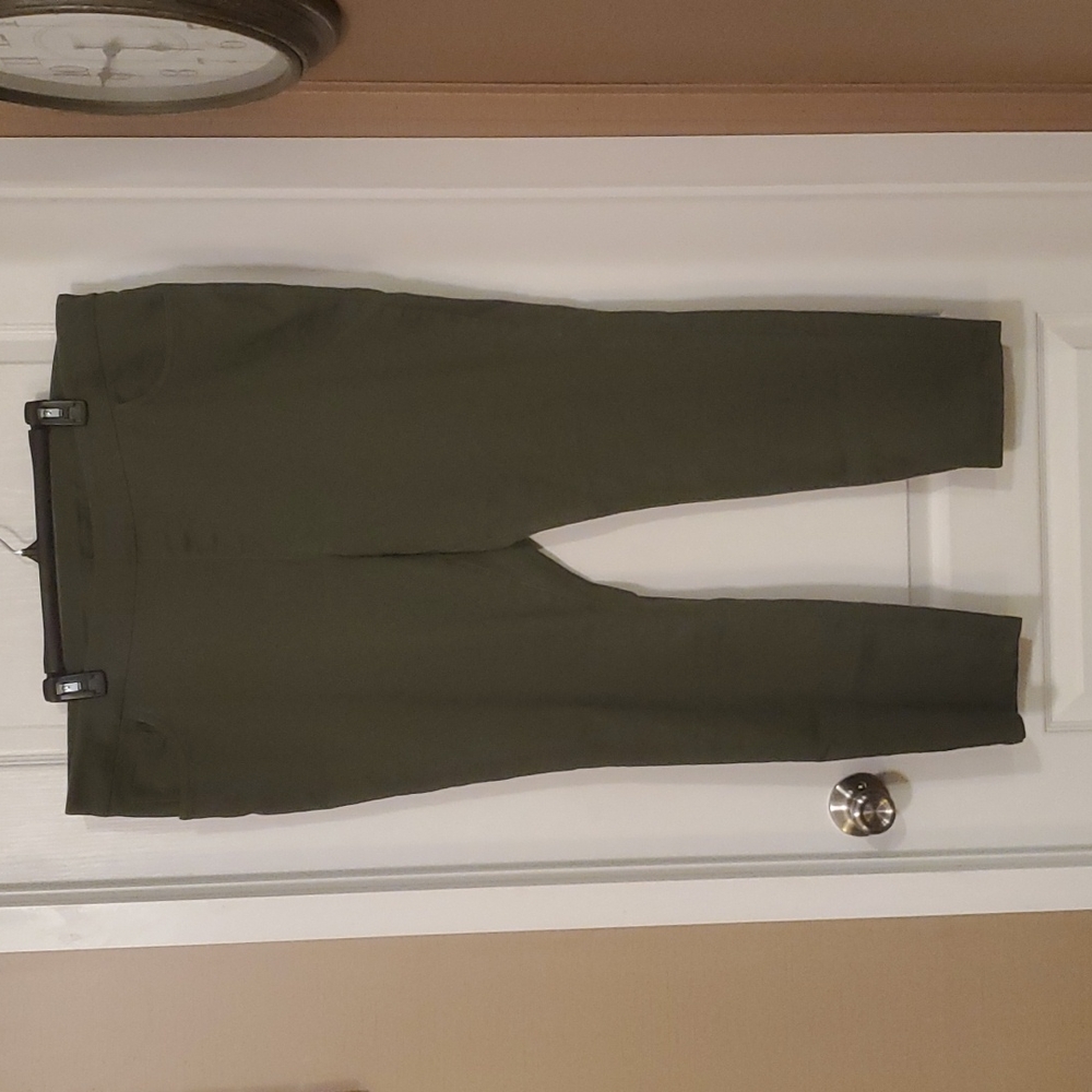 EUC Ava & Viv Skinny Pants